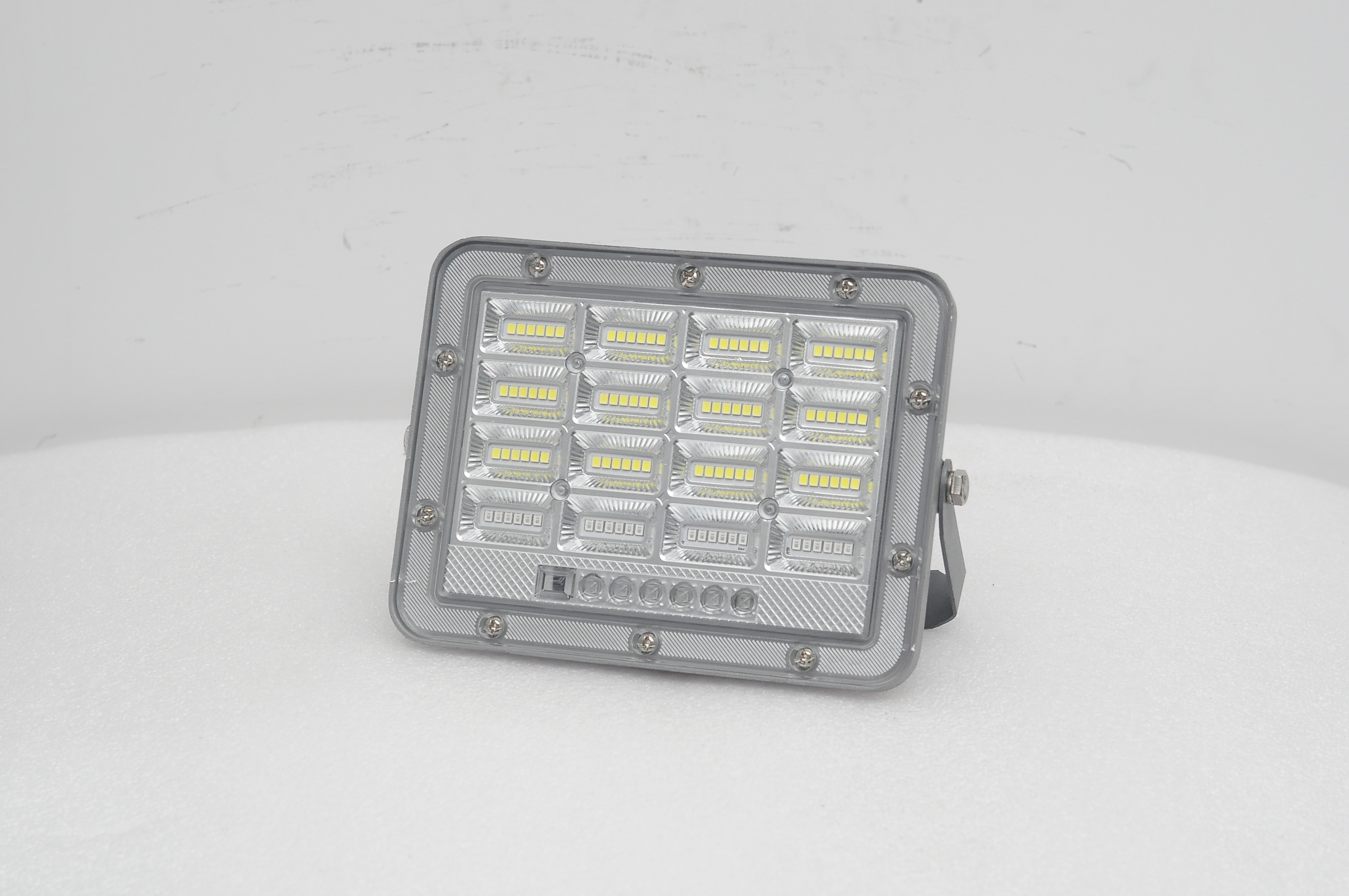 JY-A002 SOLAR FLOOD LIGHTS